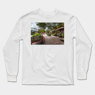 Savannah City Market Long Sleeve T-Shirt